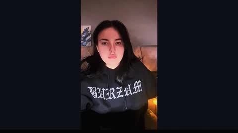 Kira online show from October 21, 2025, 7:14 pm