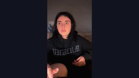 Kira online show from October 27, 2025, 8:24 pm