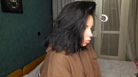 Kira online show from February 26, 2026, 10:31 pm