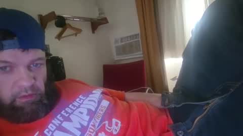 kis4kum online show from February 2, 2025, 5:37 pm