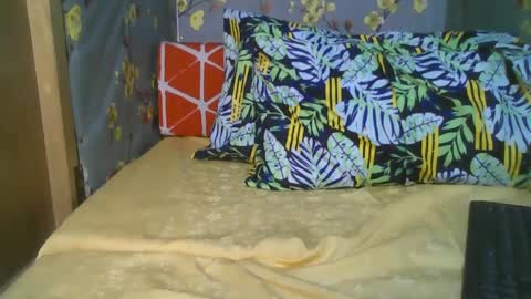 kiss_me_loves online show from January 13, 2025, 9:08 am