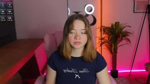 Kiss Moon online show from March 5, 2026, 7:48 am
