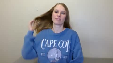 Snapshot of kissallie chatting on December 16, 2025, 4:12 pm Allie online show from December 16, 2025, 4:12 pm