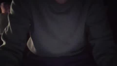 kissandtell1357 online show from December 15, 2025, 1:21 am