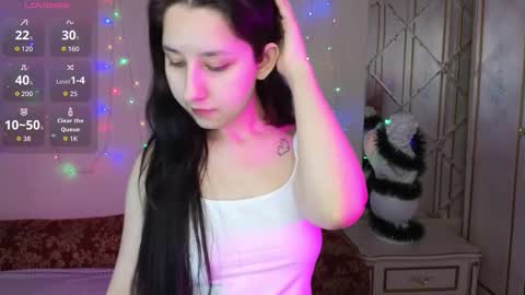 Hot Eva online show from December 23, 2025, 4:43 am