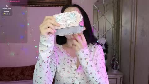 Hot Eva online show from January 14, 2026, 5:02 am