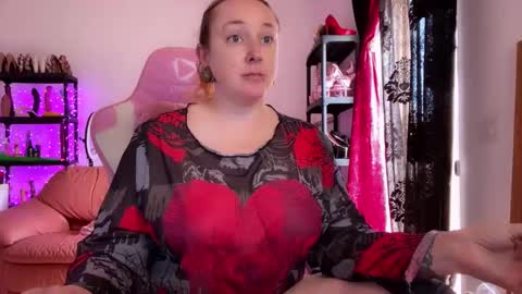 kissica online show from October 28, 2025, 10:30 am