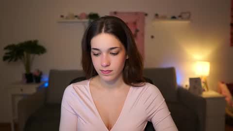 Sisi online show from January 7, 2026, 7:16 pm