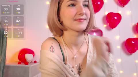 Snapshot of kisskiss_muah chatting on February 11, 2025, 2:24 pm Kate  online show from February 11, 2025, 2:24 pm