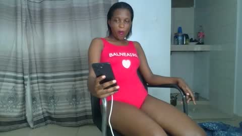 kisssmiles online show from September 29, 2025, 6:57 pm