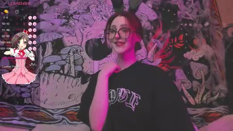 Kissthasky online show from November 8, 2025, 4:07 pm