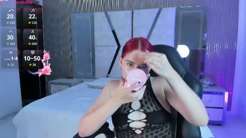 kitanna_1 online show from July 1, 2026, 10:09 pm