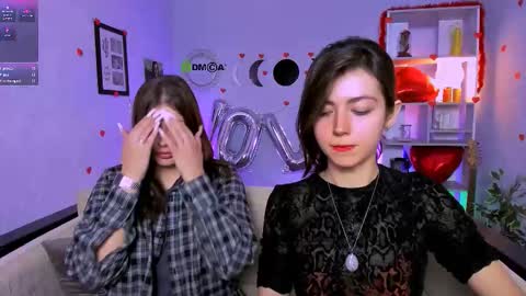 kitniss online show from February 18, 2026, 8:27 pm