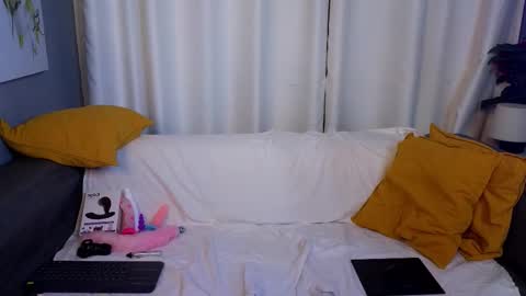 Jackie online show from September 18, 2025, 8:33 pm