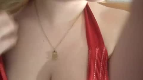 kitsuneniki online show from February 13, 2026, 7:54 pm