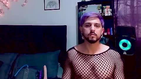 Snapshot of kitsuneshadow22 chatting on October 3, 2025, 7:55 pm Alejandro online show from October 3, 2025, 7:55 pm