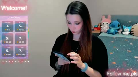 Snapshot of kitten_alisa chatting on May 12, 2026, 11:29 am Alissa online show from May 12, 2026, 11:29 am