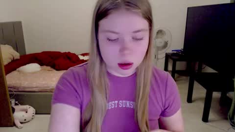 Jennyblonde and Emmabrunette online show from October 27, 2025, 2:32 pm