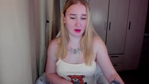 kitten_sun online show from February 26, 2026, 2:54 am