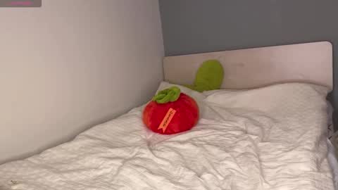 Snapshot of kittenfishing chatting on September 23, 2025, 8:50 am kit online show from September 23, 2025, 8:50 am