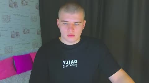 Vlad online show from October 2, 2025, 7:21 pm