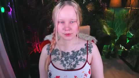 kittenxoann online show from April 28, 2026, 5:40 pm