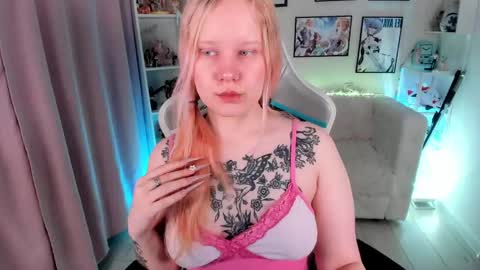 kittenxoann online show from April 29, 2026, 5:52 pm