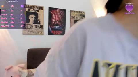 kitten online show from March 3, 2026, 3:18 pm