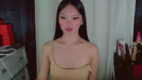 KITTY online show from April 14, 2026, 9:21 pm