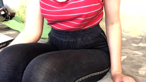 Kittie Creme online show from May 6, 2026, 12:32 pm