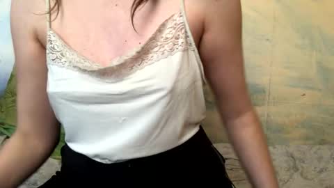 Kittie Creme online show from May 18, 2026, 11:49 am