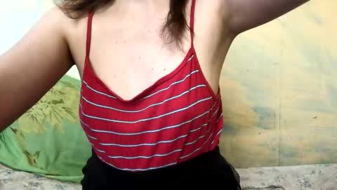 Kittie Creme online show from May 23, 2026, 12:09 pm
