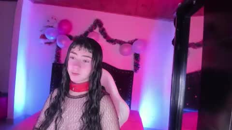 kitty__chs online show from January 10, 2026, 7:37 pm