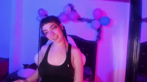 kitty__chs online show from February 5, 2026, 8:57 pm