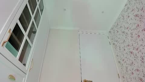 sophie online show from July 5, 2026, 5:31 pm