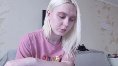 Evelyn online show from March 11, 2025, 9:45 am