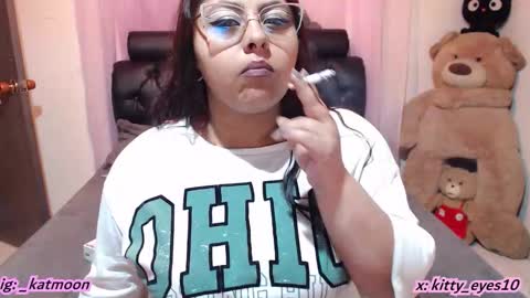 kitty online show from November 17, 2025, 5:24 am