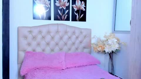 Snapshot of kitty_f00x chatting on June 4, 2026, 7:20 pm kitty_f00x online show from June 4, 2026, 7:20 pm