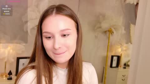 kitty_fors online show from May 15, 2026, 12:45 pm
