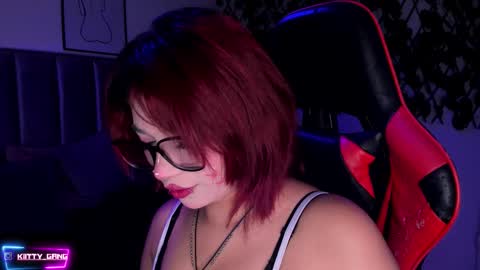 Camila online show from November 13, 2025, 2:21 am