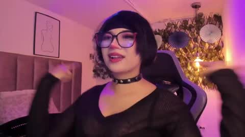 Camila online show from April 18, 2026, 2:04 am