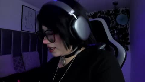 Snapshot of kitty_gang chatting on June 27, 2026, 6:35 pm Camila online show from June 27, 2026, 6:35 pm