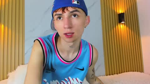 kitty_gill online show from January 15, 2025, 1:12 am
