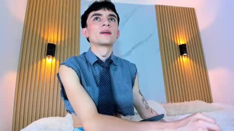 kitty_gill online show from February 20, 2025, 8:14 pm