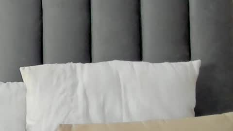 Katy online show from October 15, 2025, 3:06 am