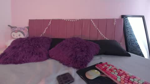 kitty_kryss online show from March 17, 2026, 4:21 pm