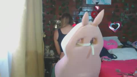 Daniela Ferreira online show from March 24, 2026, 11:48 am