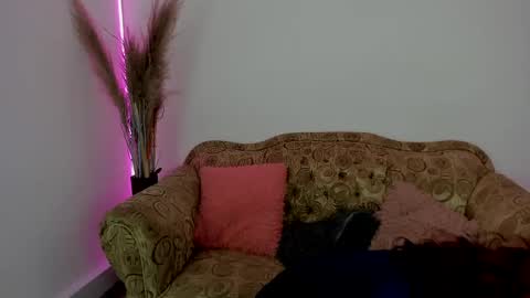 Snapshot of kittycute_cg chatting on February 7, 2025, 9:15 pm Jenn online show from February 7, 2025, 9:15 pm