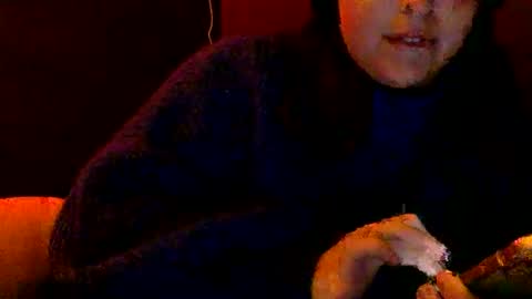 kitty online show from November 17, 2025, 7:08 pm