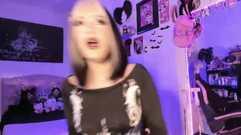 Snapshot of kittygoth_ chatting on July 17, 2026, 10:14 pm Kitty Goth online show from July 17, 2026, 10:14 pm